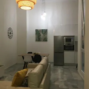 Appartamento Nuevo En Casa Tipo Palacio, Cadice